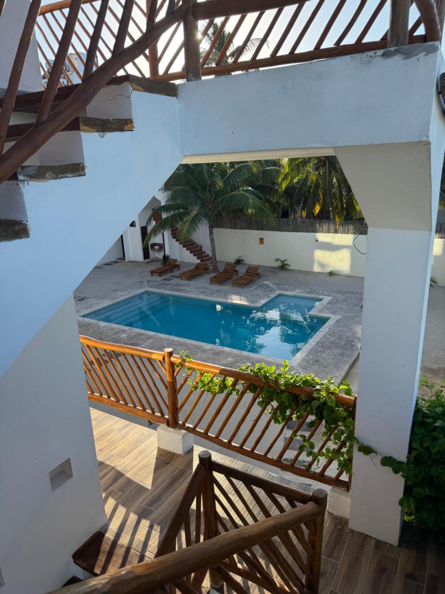 Mexhe Hotel El Cuyo Exteriér fotografie