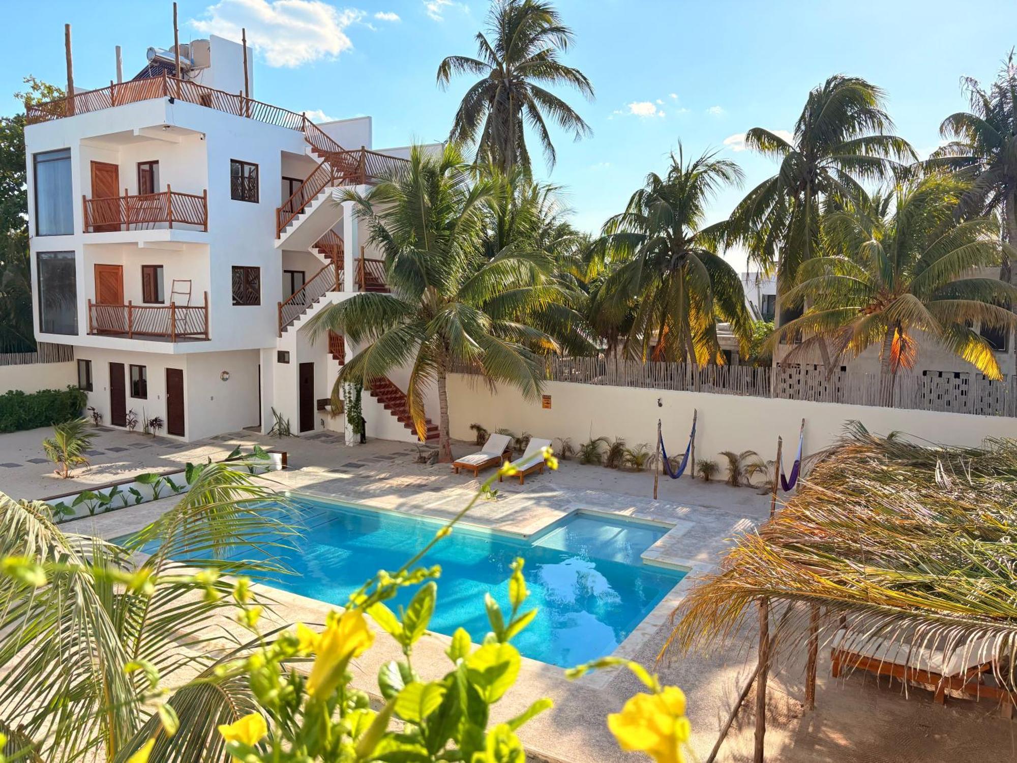 Mexhe Hotel El Cuyo Exteriér fotografie